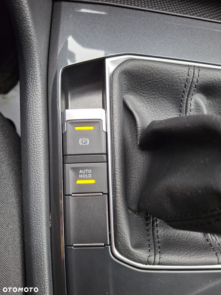 Volkswagen Tiguan 2.0 TDI SCR Life - 31