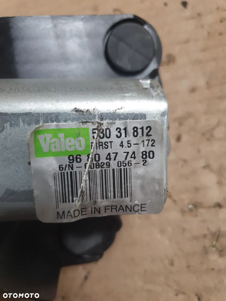 PEUGEOT 5008 I 12r silniczek wycieraczki tył 9680477480 53031812 - 4