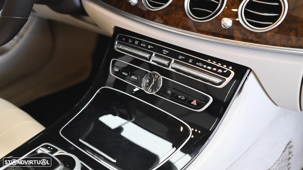 Mercedes-Benz E 300 de 4Matic T 9G-TRONIC Avantgarde - 40