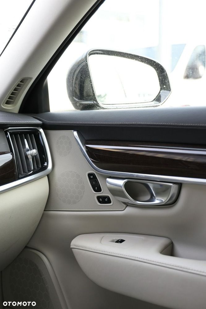 Volvo S90 - 22