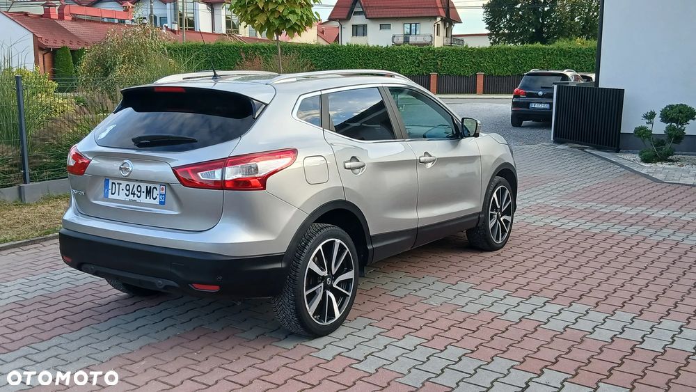 Nissan Qashqai 1.6 DCi Xtronic TEKNA - 5