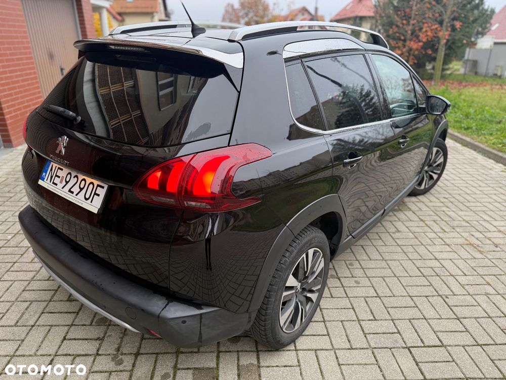 Peugeot 2008 1.2 PureTech Allure S&S - 3