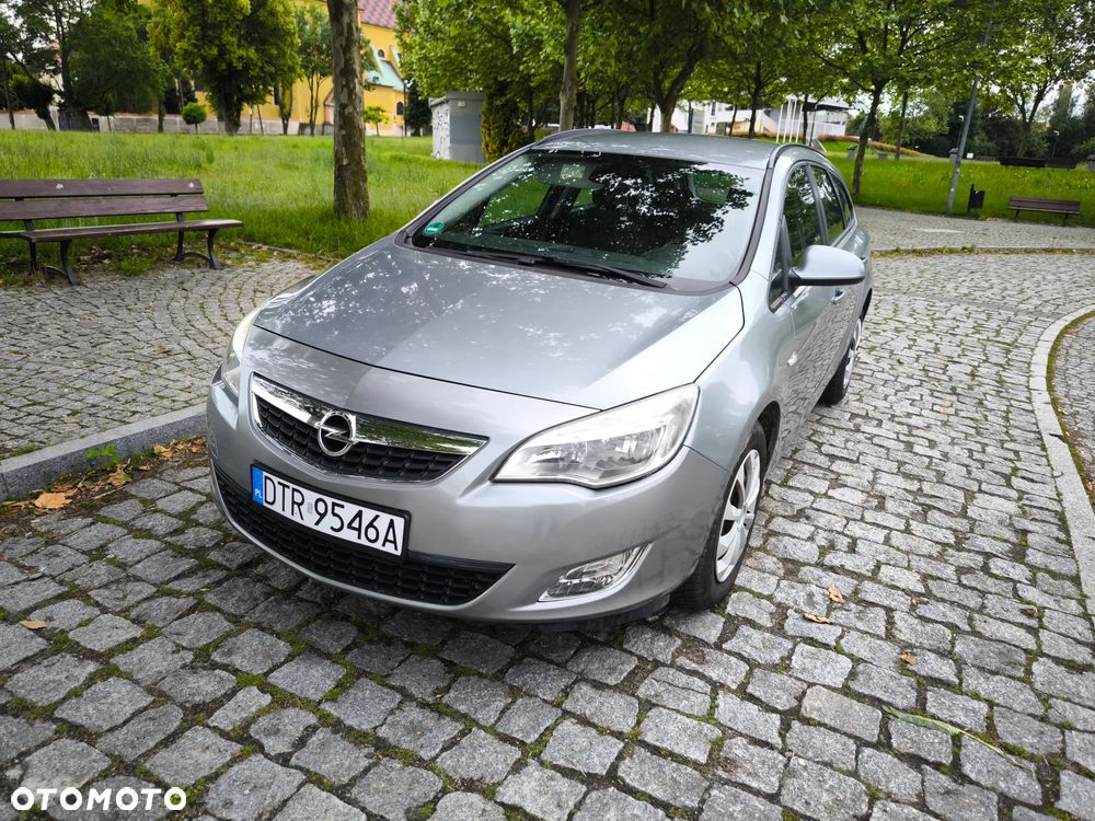 Opel Astra 1.4 T Enjoy - 10