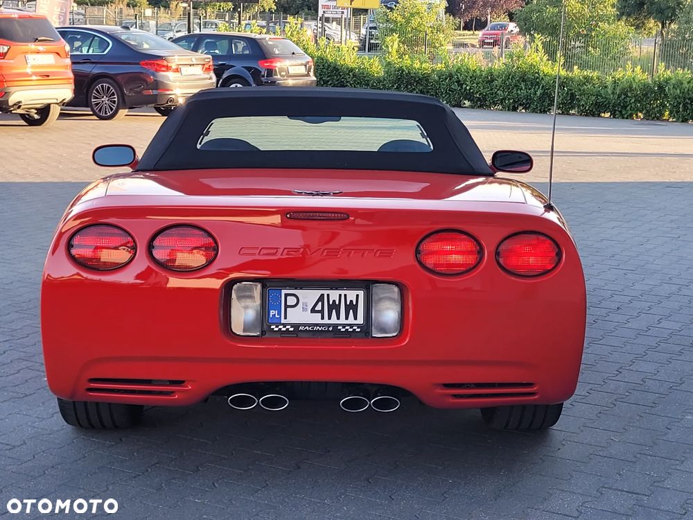 Chevrolet Corvette - 9