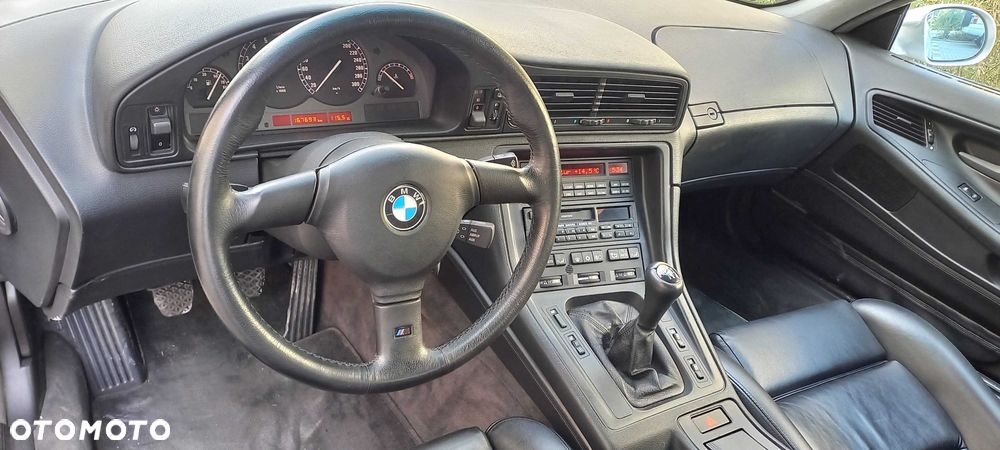 BMW Seria 8 - 7