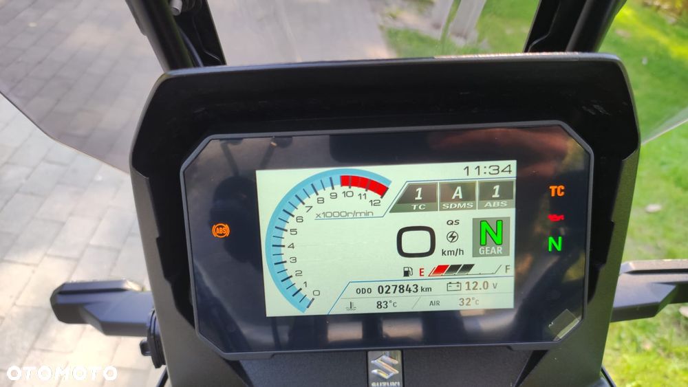 Suzuki DL - 22