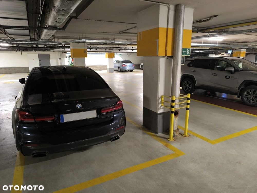 BMW Seria 5 530i xDrive M Sport sport - 12