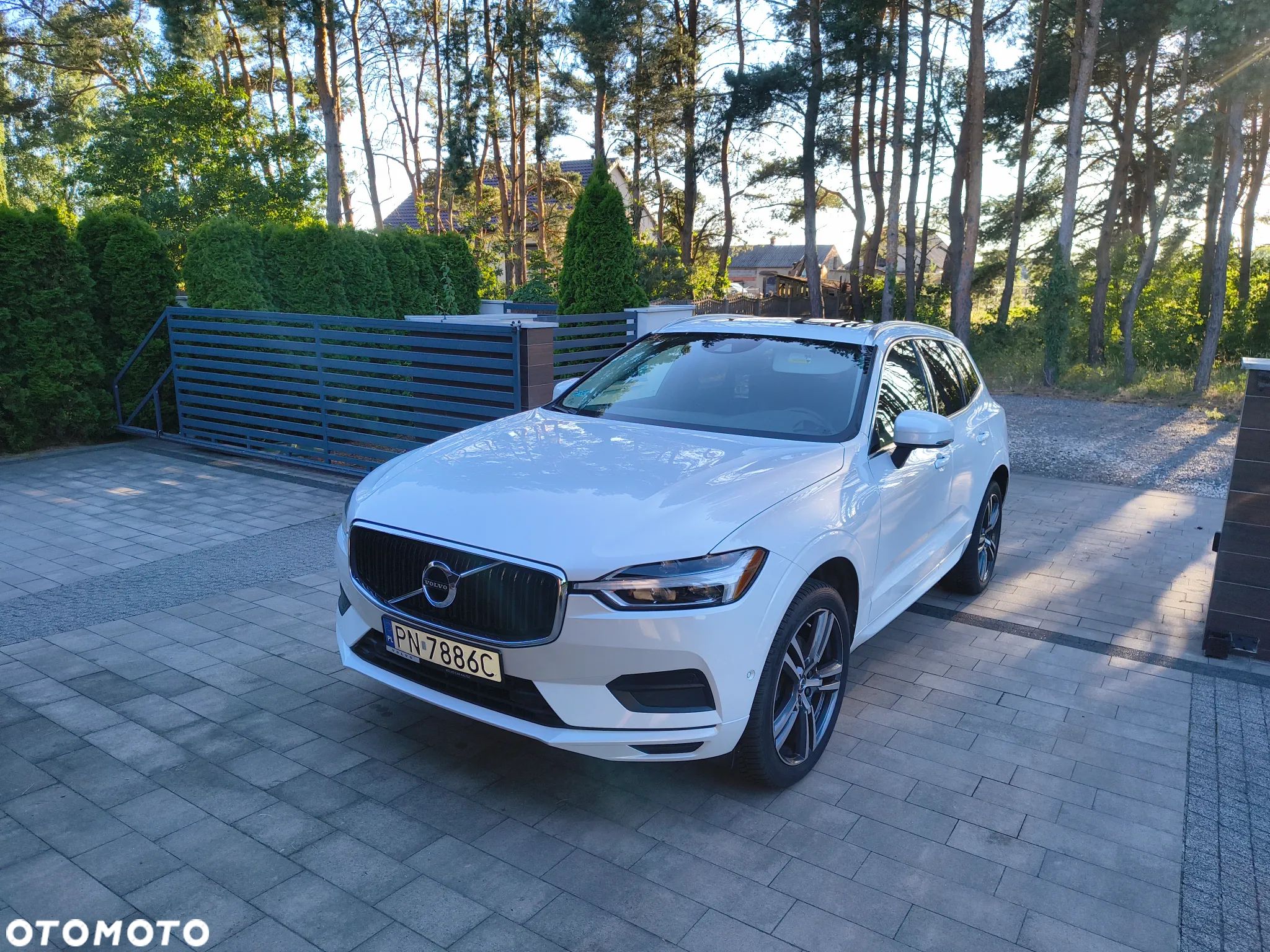 Volvo XC 60 T5 AWD Momentum - 1