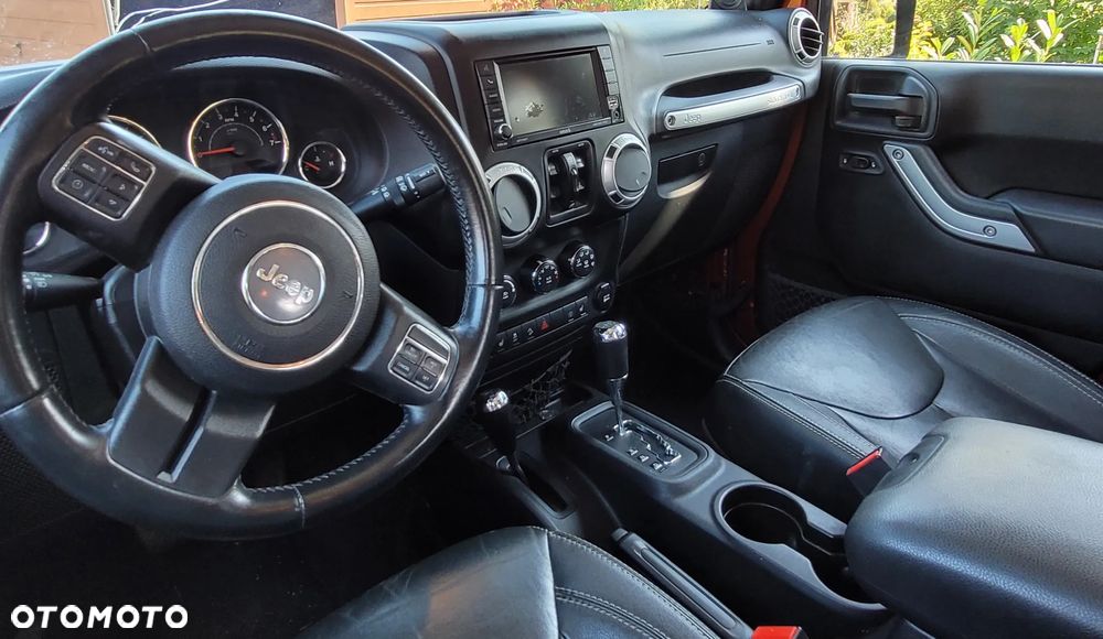 Jeep Wrangler 3.6 Unlim Sahara - 11