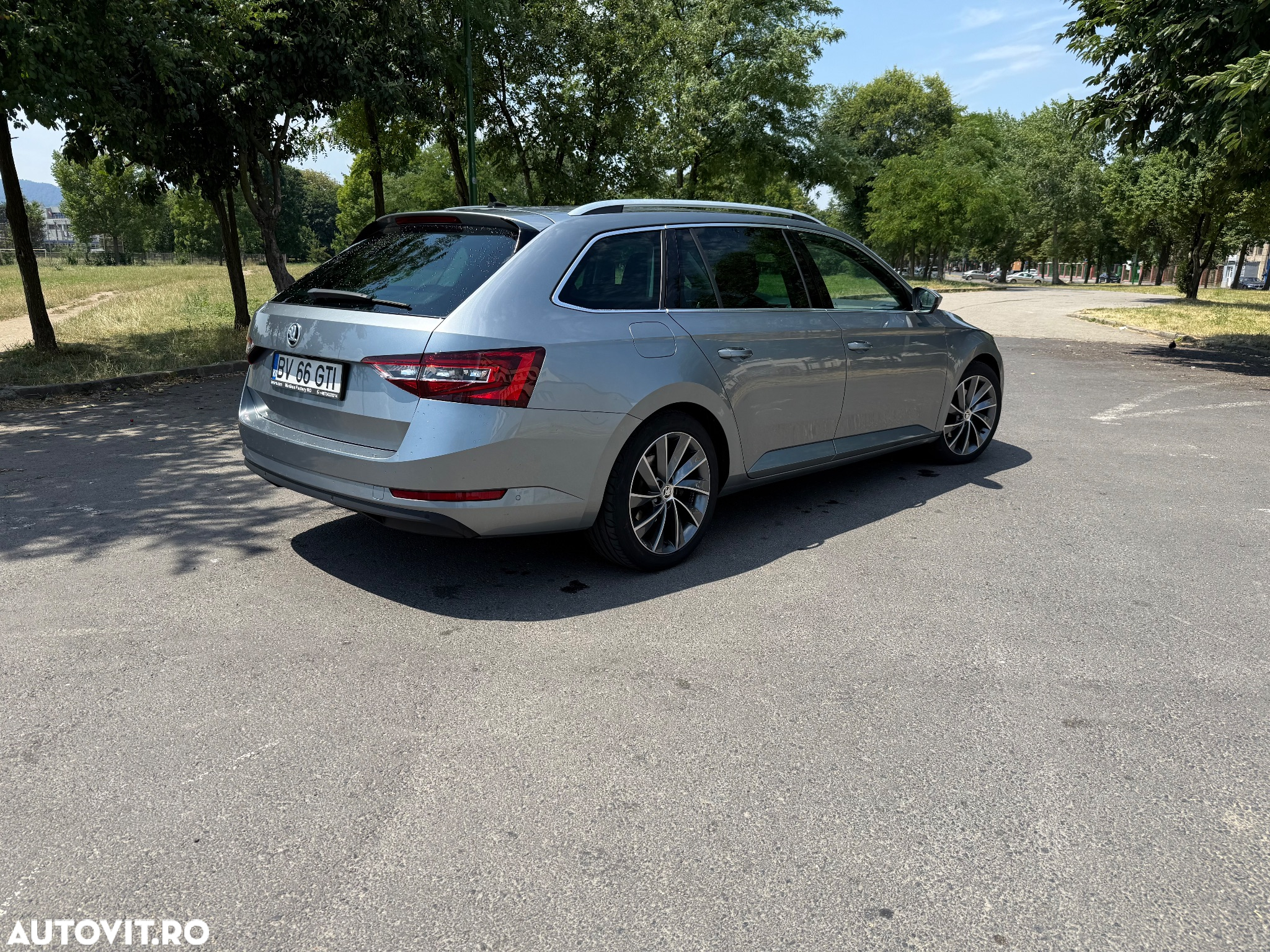 Skoda Superb Combi 1.6 TDI Active - 15