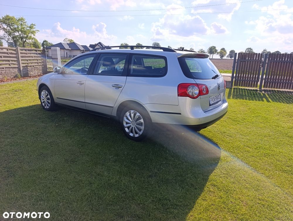 Volkswagen Passat - 2