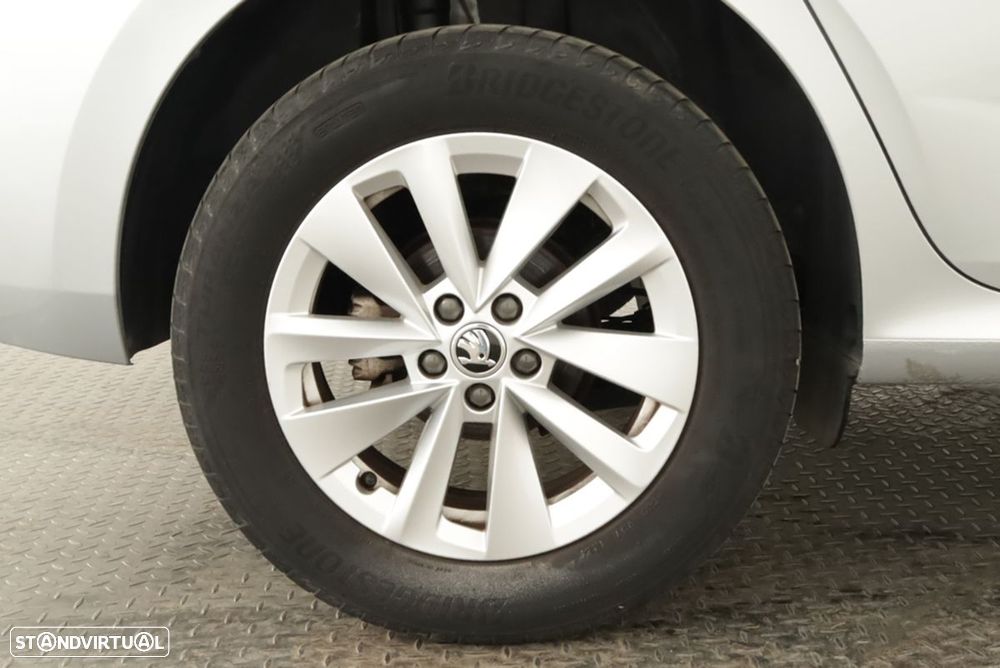 Skoda Kamiq 1.0 TSI DSG - 5