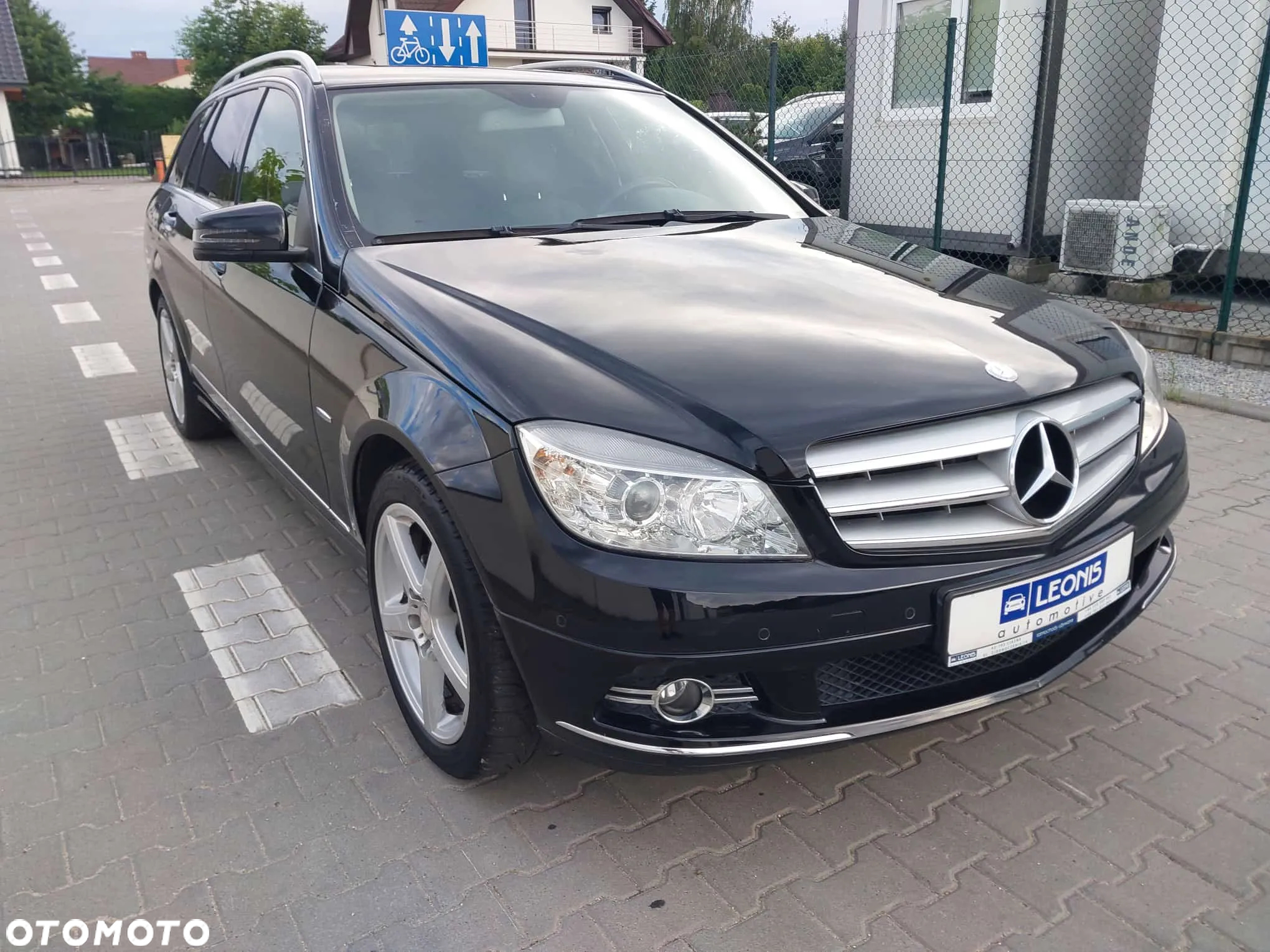 Mercedes-Benz Klasa C 180 CGI BlueEff Elegance - 7