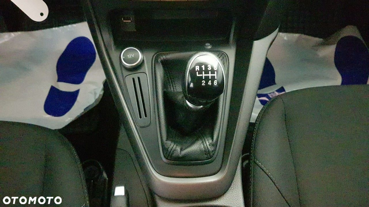 Ford Focus - 30