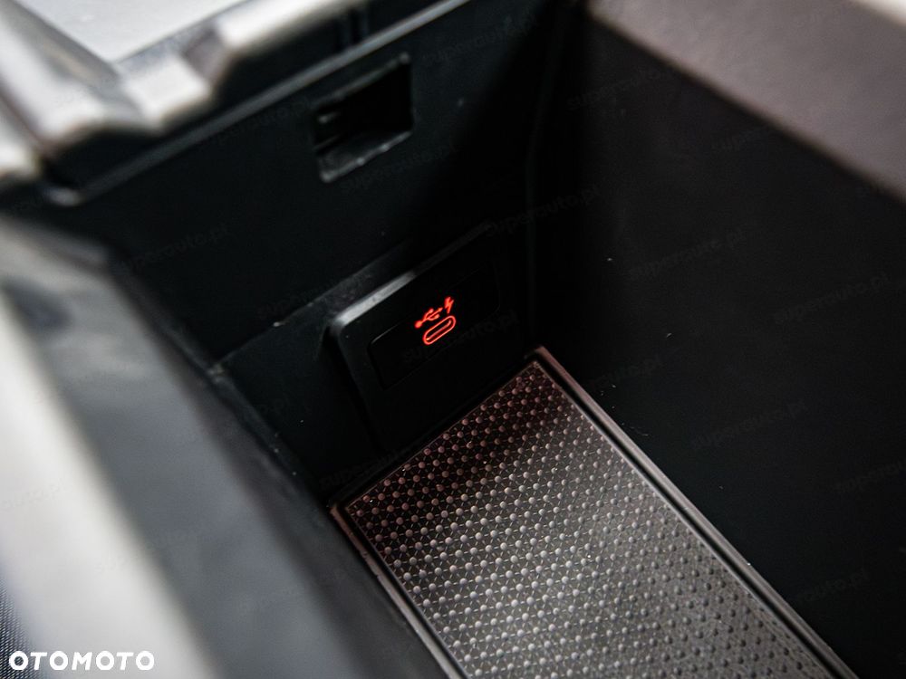 BMW Seria 1 118i Advantage - 23