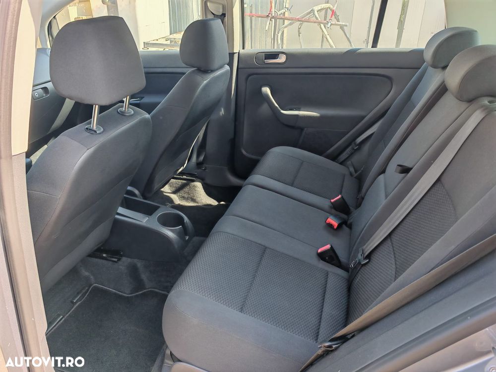 Volkswagen Golf Plus - 8