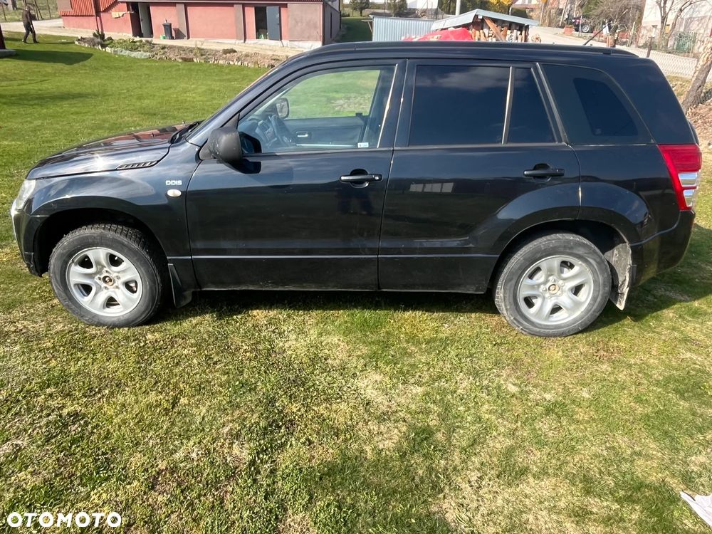 Suzuki Grand Vitara 1.9 DDiS - 11