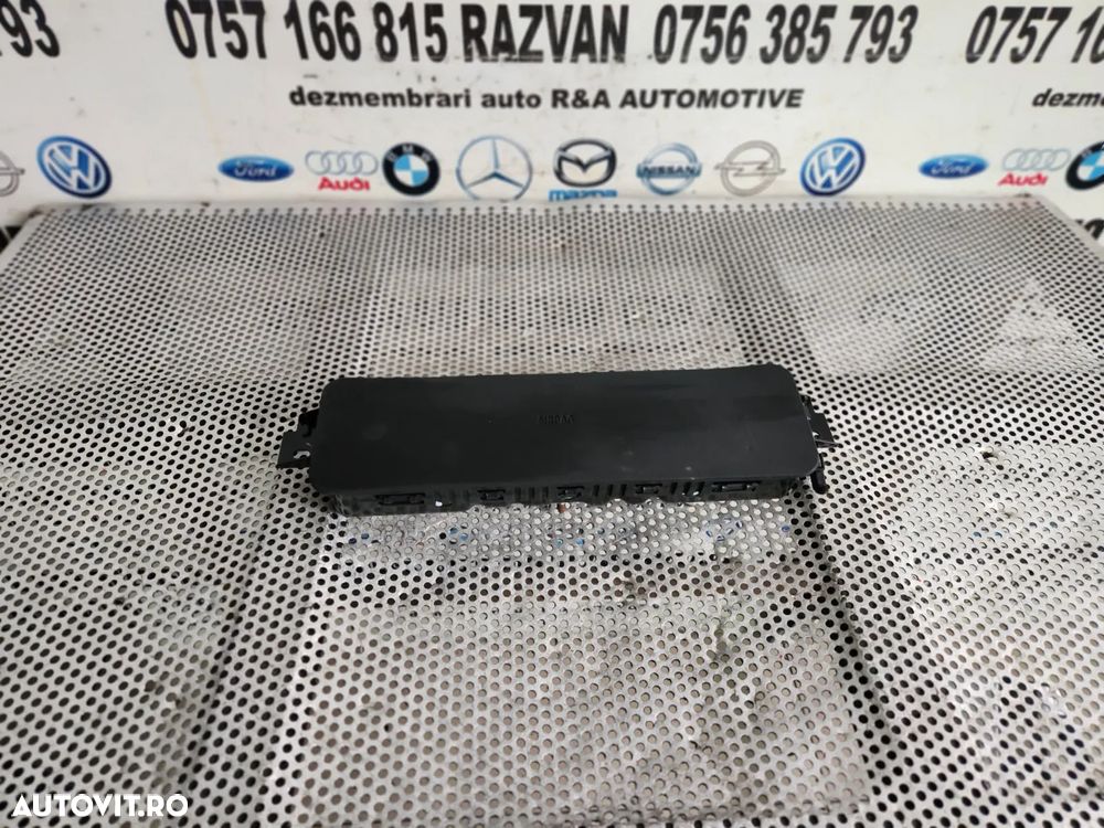 Airbag Genunchi/Picioare Bmw X3 X4 G01 G02 Volan Stanga Cod  Dezmembrez Bmw X3 G01 - Dezmembrari Ar - 1