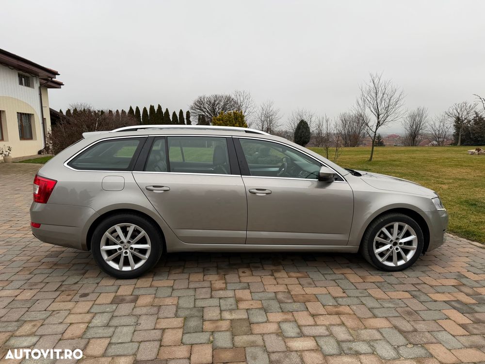 Skoda Octavia 2.0 TDI DSG Premium Edition - 10