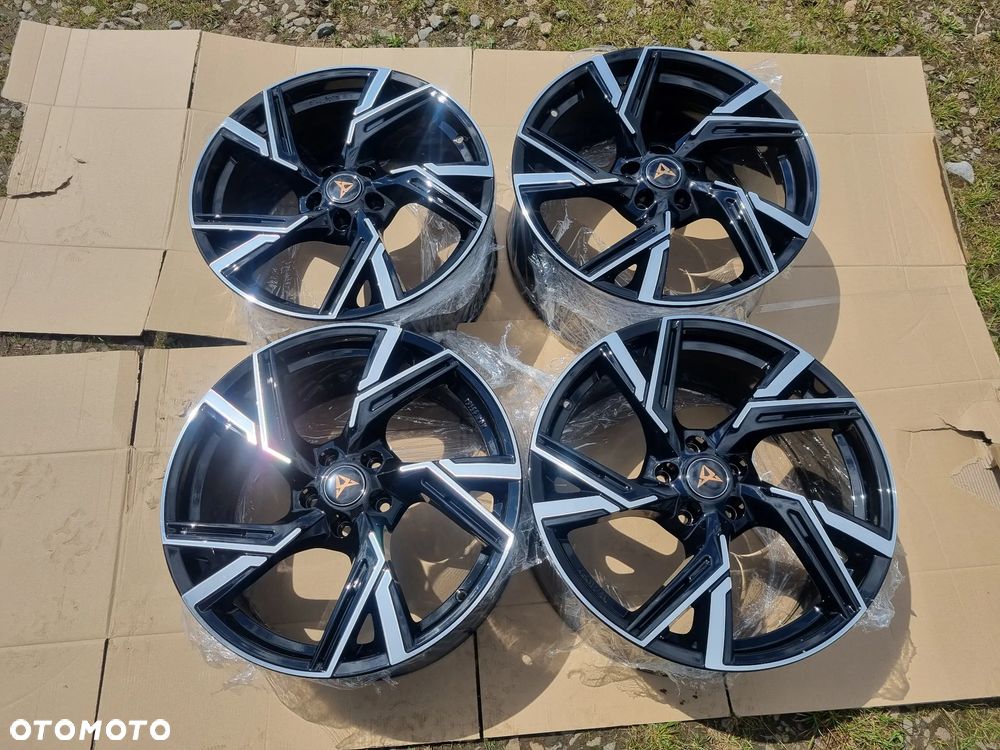 SEAT LEON, CUPRA,SKODA SUPERB III,ENYAQ,VW PASSAT,AUDI 8,5X19 ET45 jak nowe - 1