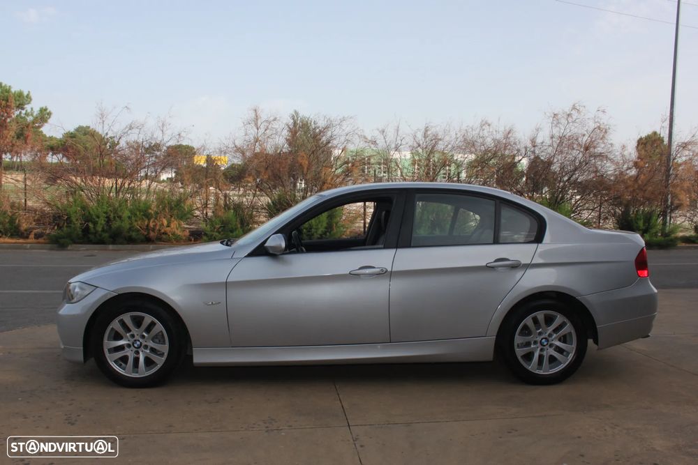 BMW 320 d Exclusive - 6
