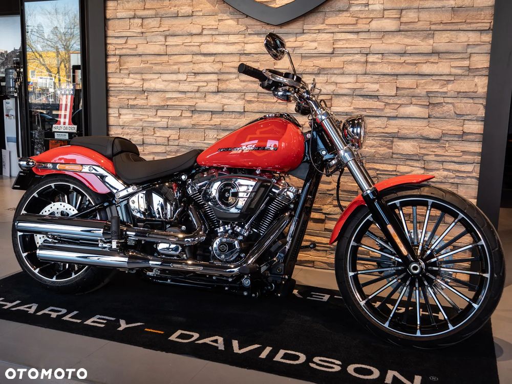 Harley-Davidson Softail Breakout - 2