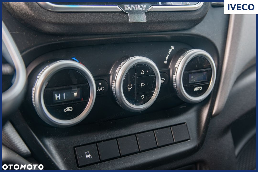 Iveco Daily 50C18 Kontener Mroźnia 8EP 3.0 180KM - 19