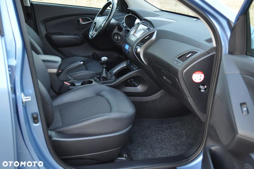Hyundai ix35 1.6 2WD UEFA EURO 2012 Edition - 18