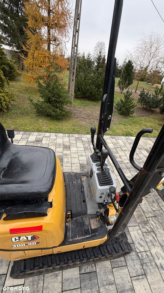 Caterpillar 300.9D - 10