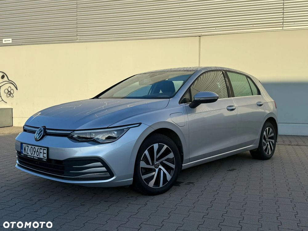 Volkswagen Golf VIII 1.4 TSI Plug-In Hybrid Style DSG - 2