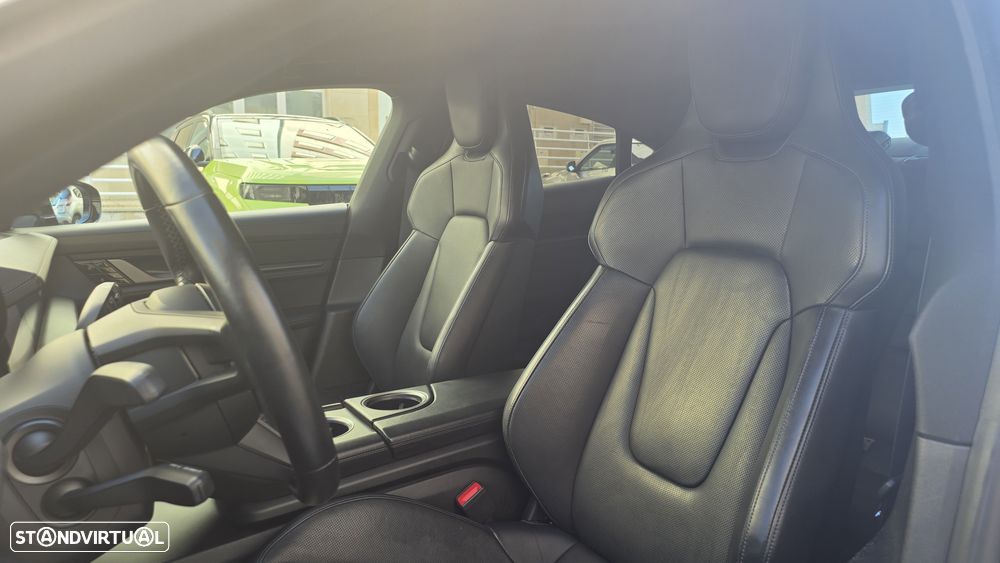 Porsche Taycan 4S - 18
