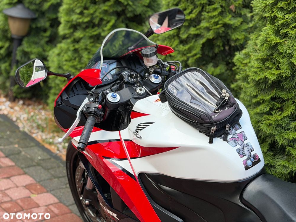 Honda CBR - 15