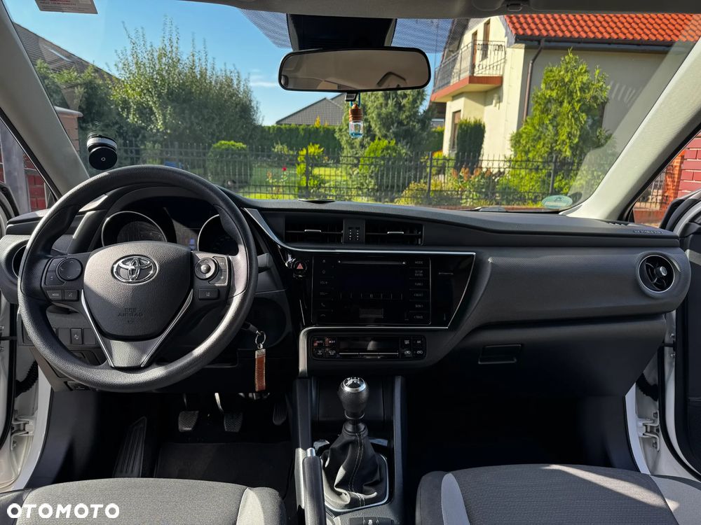 Toyota Auris 1.33 VVT-i Life - 22