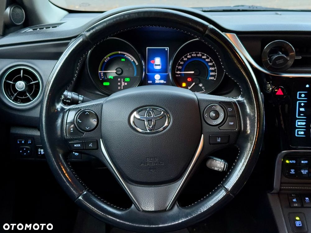 Toyota Auris Hybrid 135 Prestige - 12