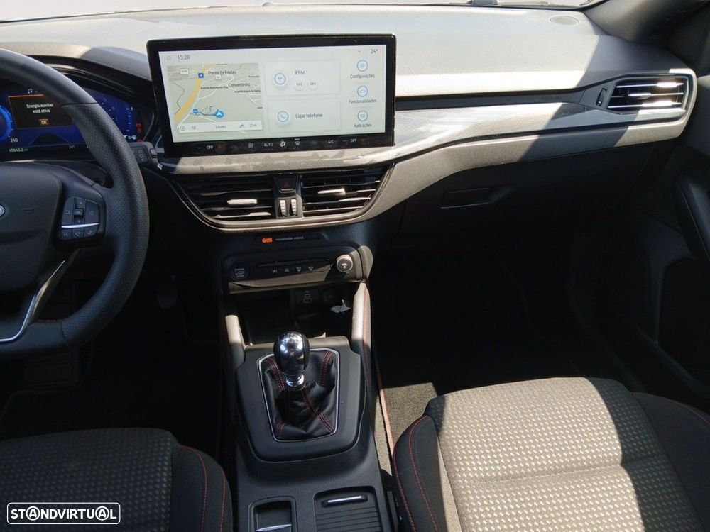 Ford Focus 1.0 EcoBoost MHEV ST-Line - 11