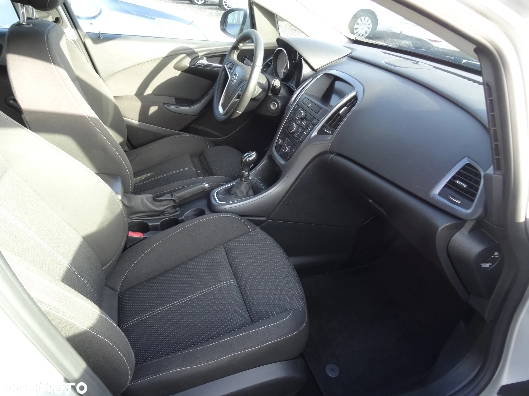Opel Astra 1.6 CDTI Active - 12