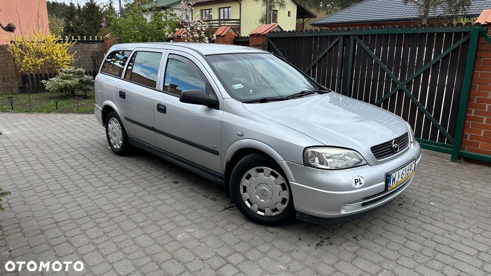 Opel Astra - 2