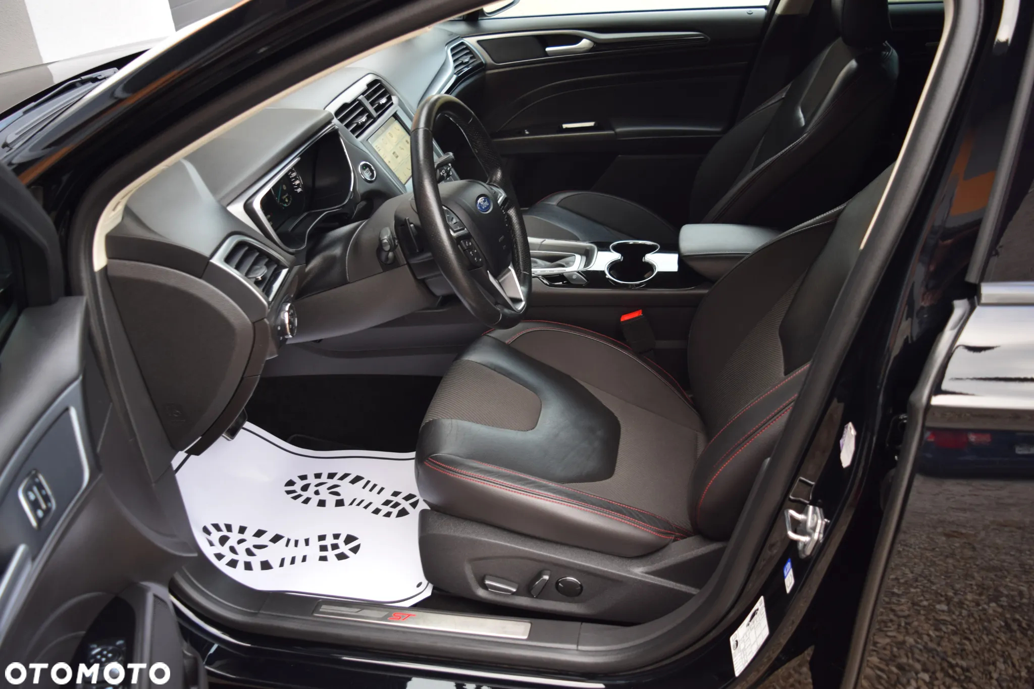 Ford Mondeo 2.0 TDCi ST-Line X PowerShift - 19