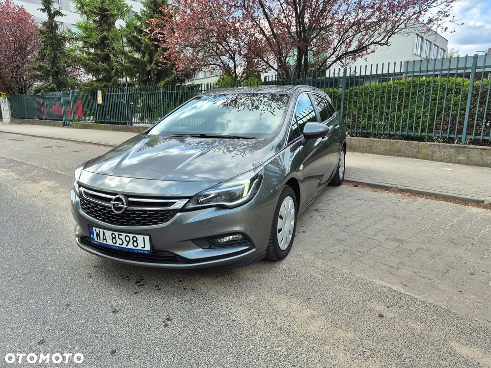 Opel Astra 1.6 CDTI Dynamic - 1
