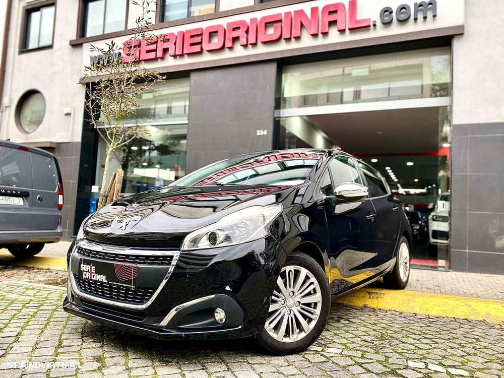 Peugeot 208 1.6 BlueHDi Style - 1