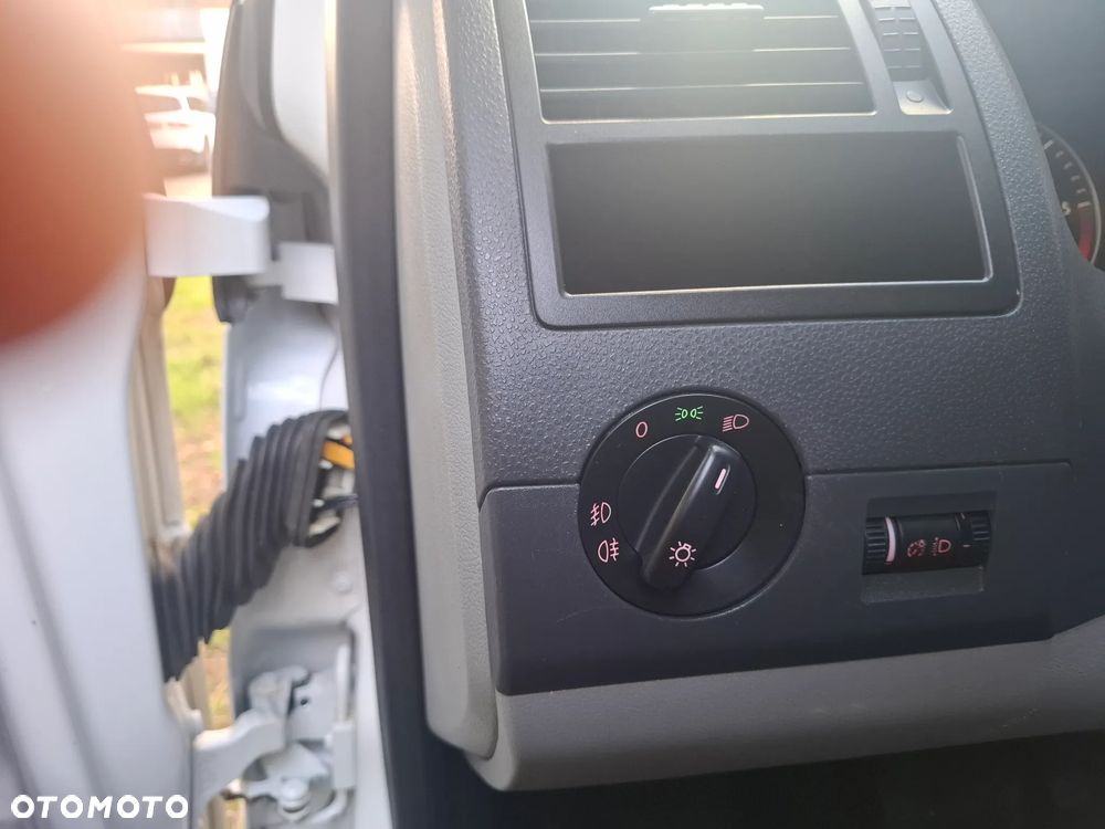 Volkswagen TRANSPORTER - 8