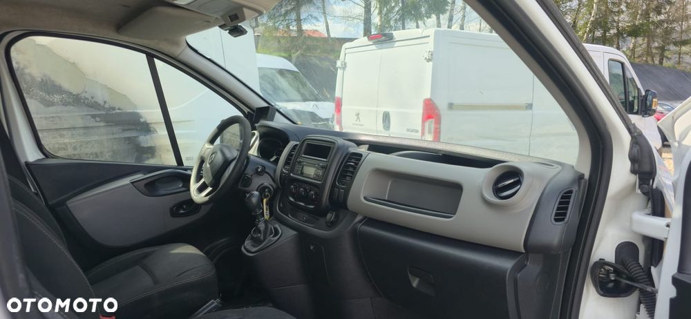 Renault Trafic - 15