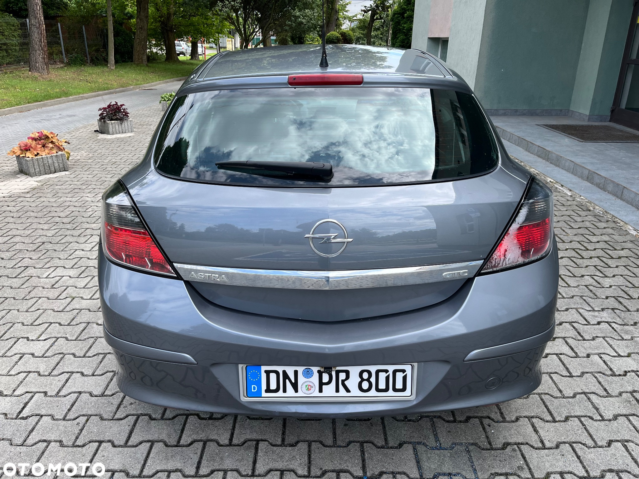 Opel Astra GTC 1.4 Easytronic - 14