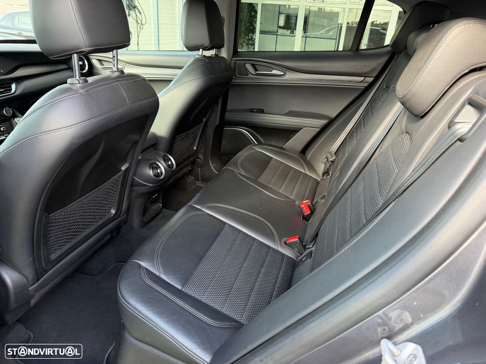 Alfa Romeo Stelvio 2.2 D Super AT8 - 16