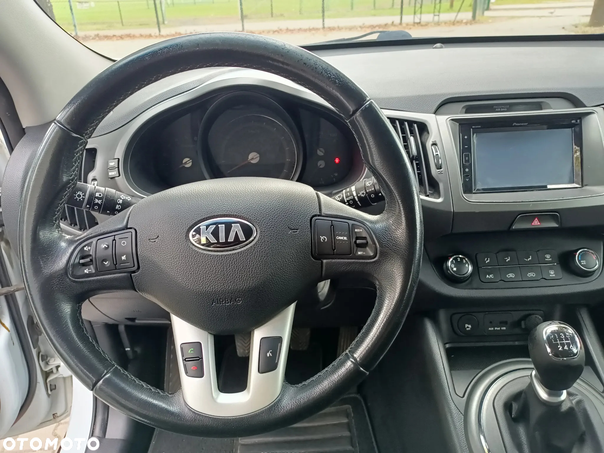 Kia Sportage 1.7 CRDI L 2WD - 8
