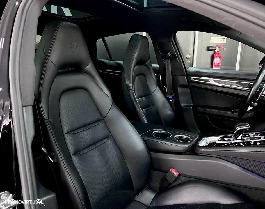 Porsche Panamera 4 S - 10
