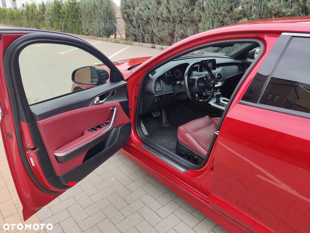 Kia Stinger - 3