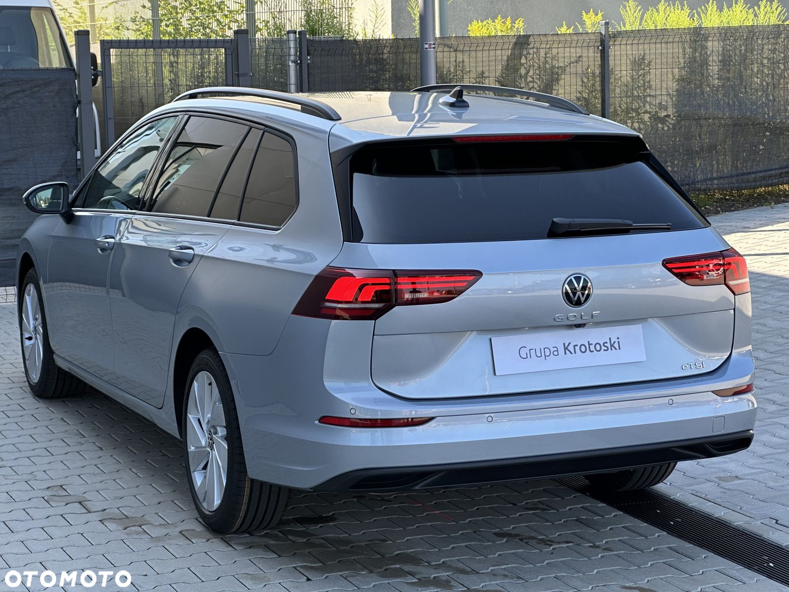 Volkswagen Golf - 8