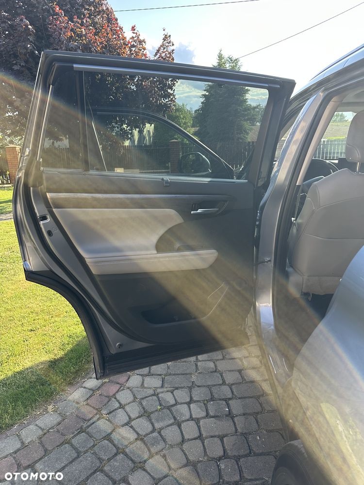 Toyota Highlander 2.5 Hybrid Executive - 16