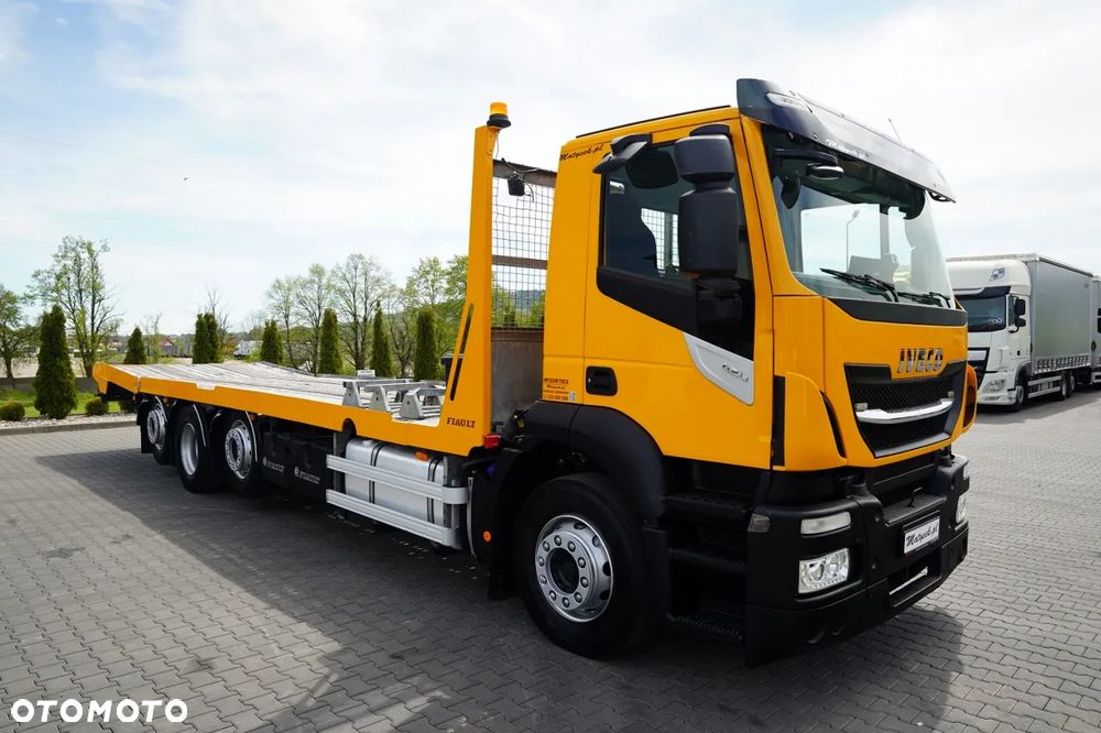 Iveco STRALIS 420 / 8X4 / LAWETA / PLATFORMA 10 M / NAJAZDY HYDRAULICZNE / 2 OSIE PODNOSZONE I SKRĘTNE / CAŁA NA PODUSZKACH / KAMERA / - 16